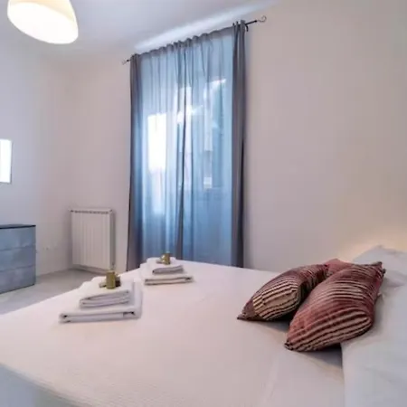 Savonarola Comfy Garden Flat Apartamento